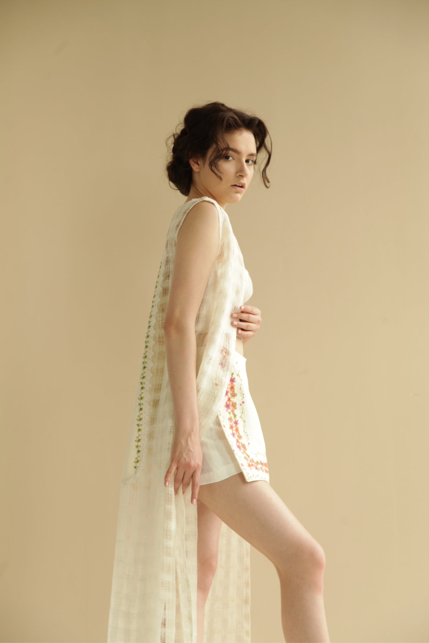 Floral mini skirt-shorts