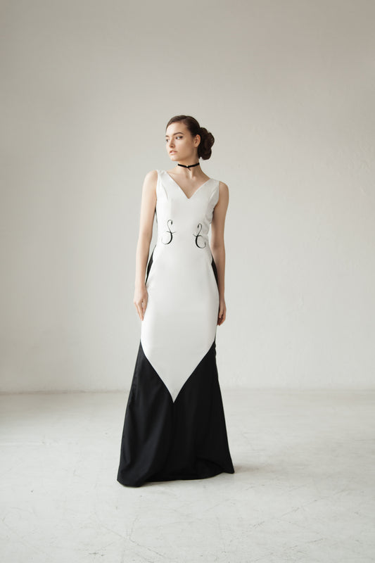 Classic violin dress